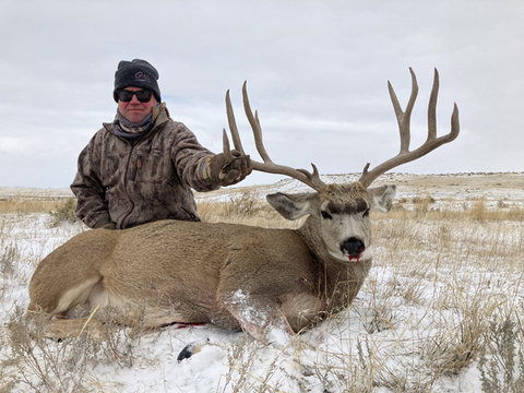 Missouri River Breaks Mule Deer Hunt by Boat