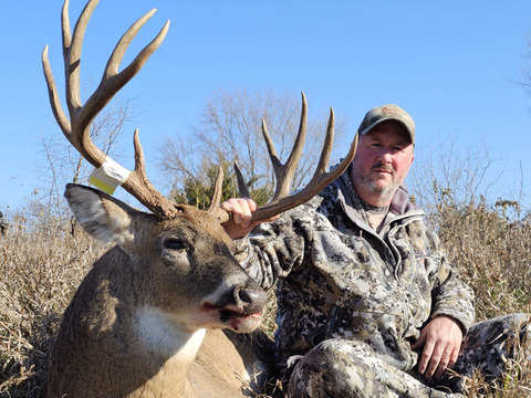 Iowa Zone 5 Trophy Whitetail Hunts